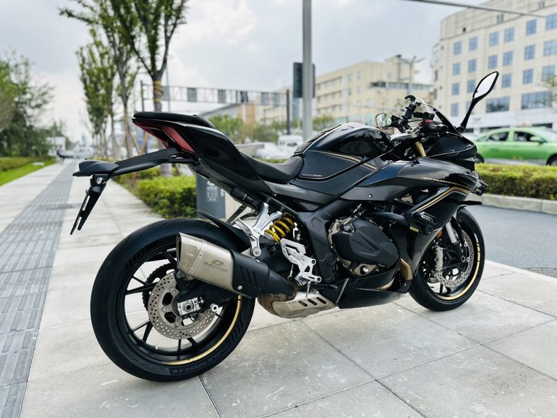 二手QJMOTOR赛800