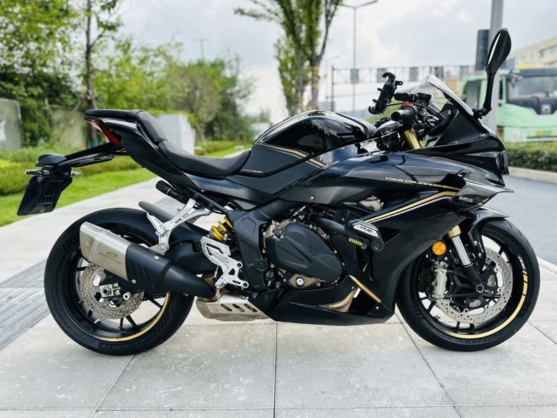 二手QJMOTOR赛800
