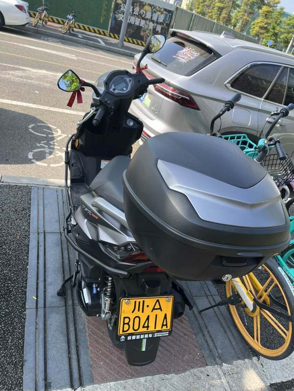 二手豪爵USR125 