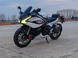 二手贝纳利龙卷风 Tornado 552R