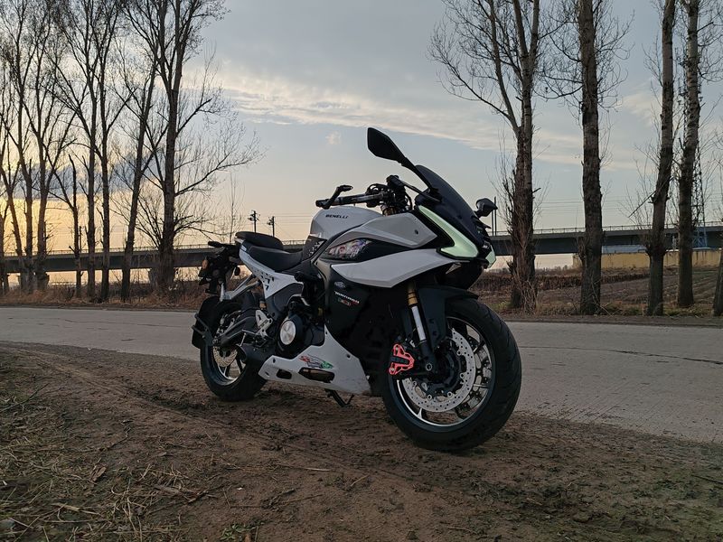 二手贝纳利龙卷风 Tornado 552R