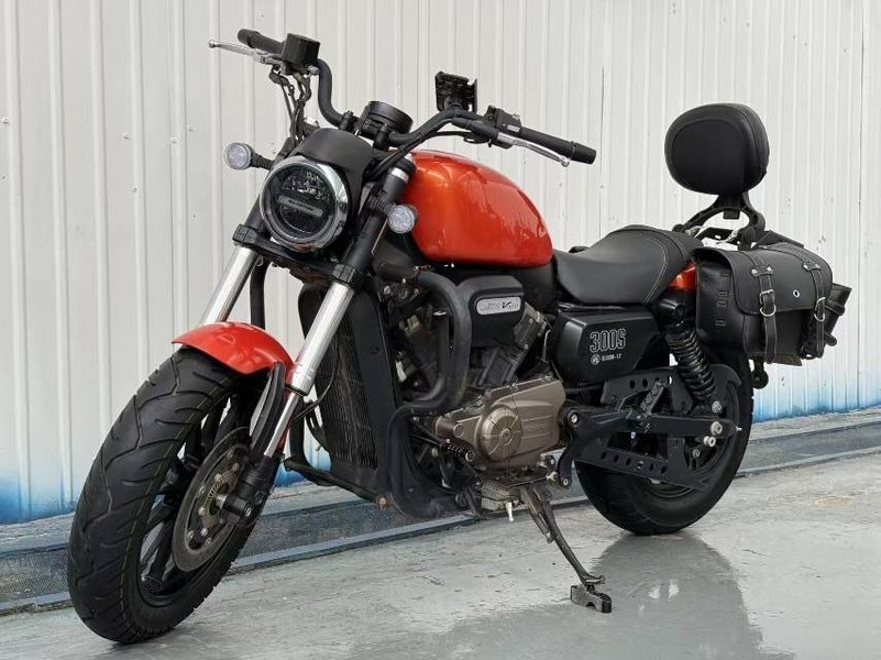 二手QJMOTOR闪300