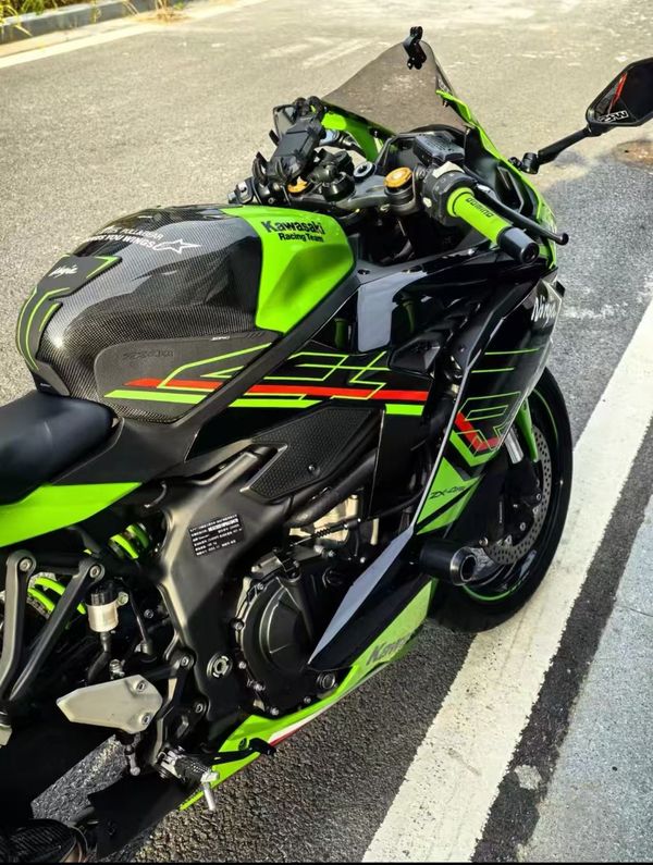 二手川崎ZX-4R