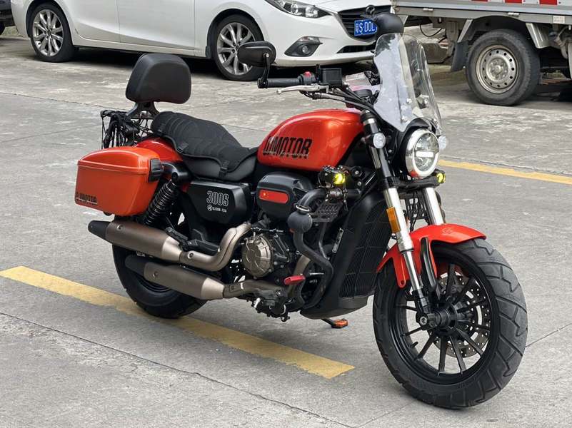 二手QJMOTOR闪300