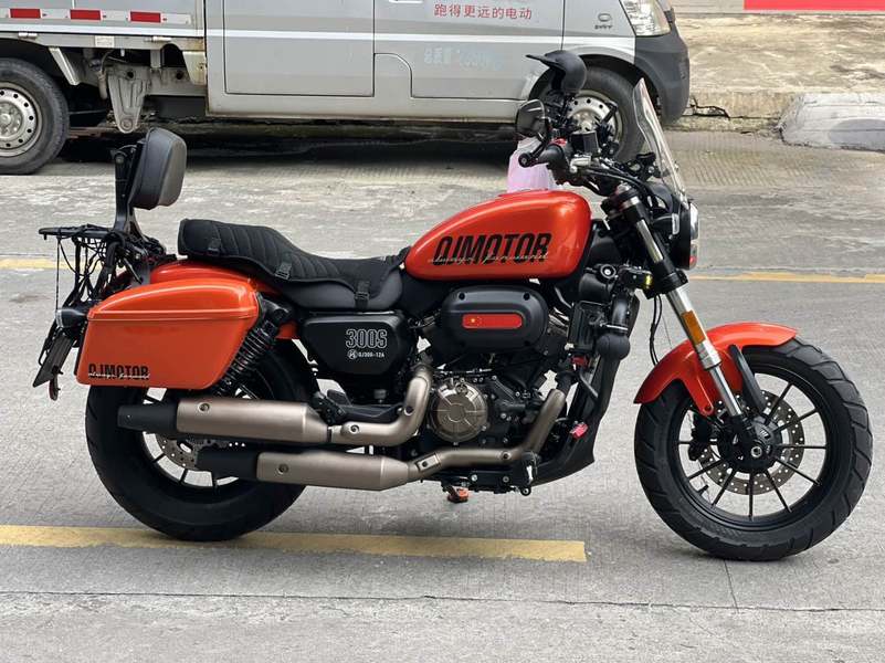 二手QJMOTOR闪300