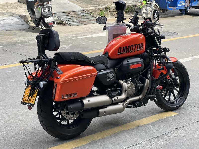 二手QJMOTOR闪300