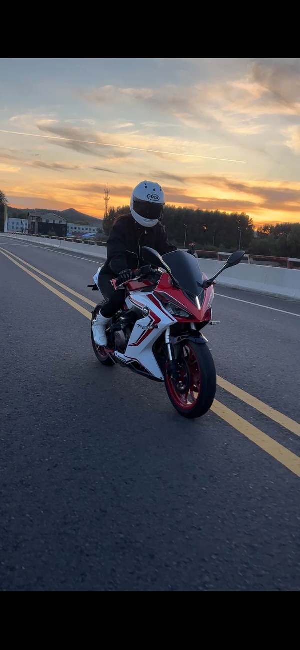 二手QJMOTOR赛400