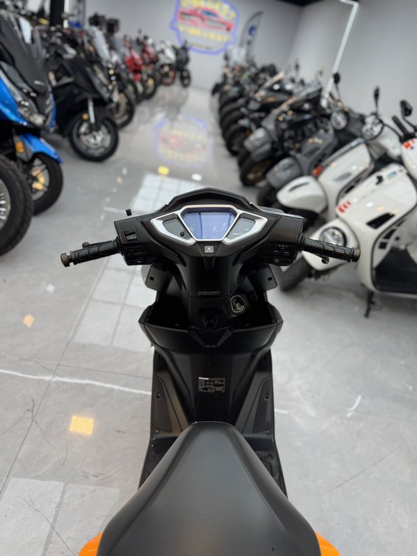 二手五羊本田NX125