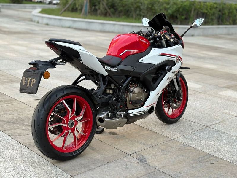 二手QJMOTOR赛400