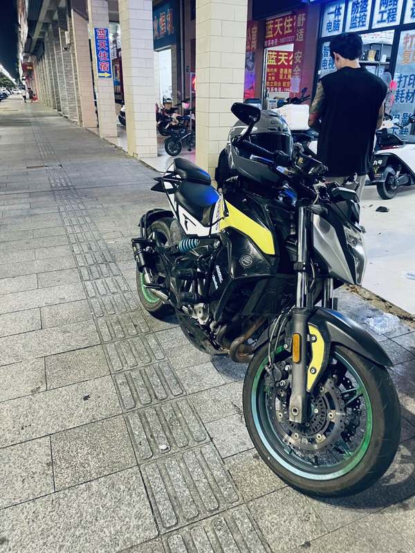 二手春风650NK