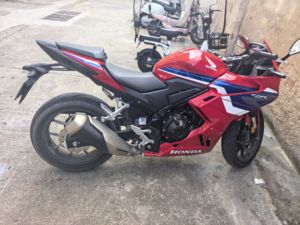 二手本田CBR400R