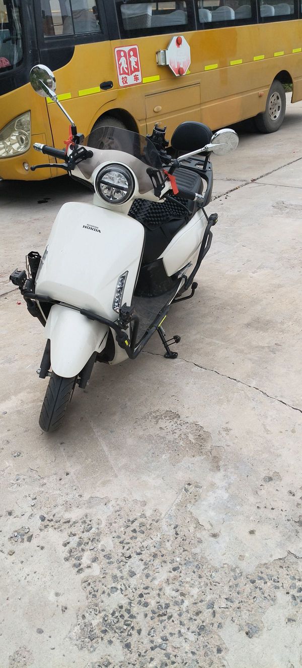二手新大洲本田NS125LA