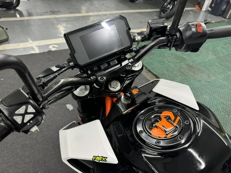 二手KTMR2R390 Duke