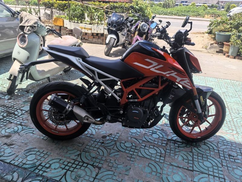 二手KTMR2R390 Duke