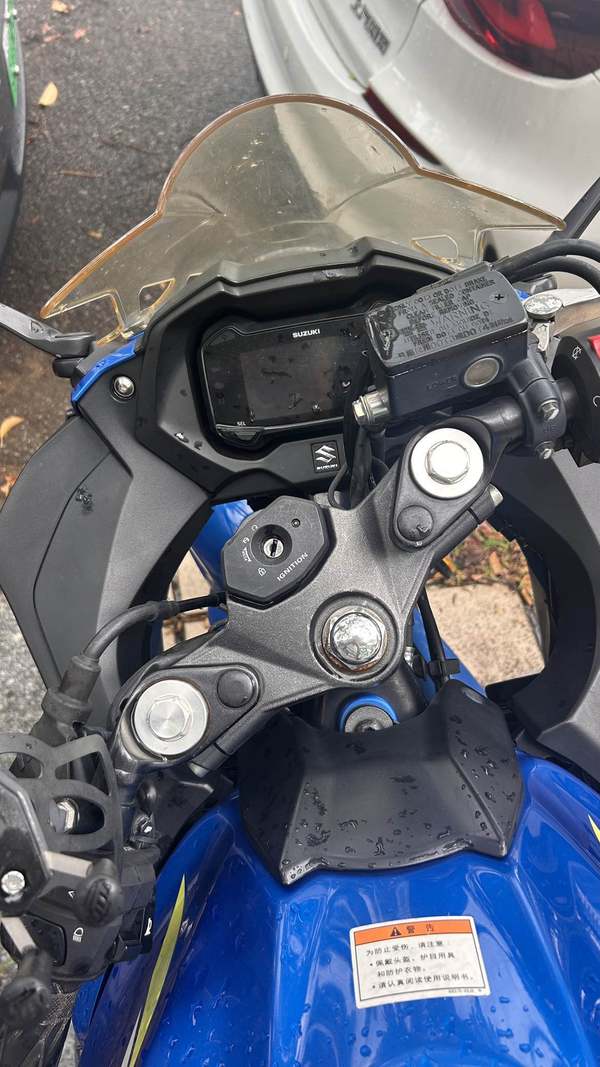 二手豪爵铃木GSX250R