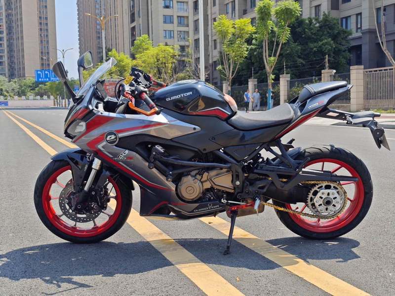 二手QJMOTOR赛400