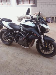 二手贝纳利TNT600i