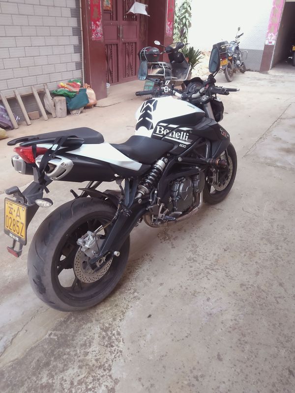 二手贝纳利TNT600i