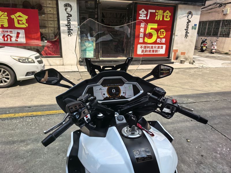 二手贝纳利1200GT