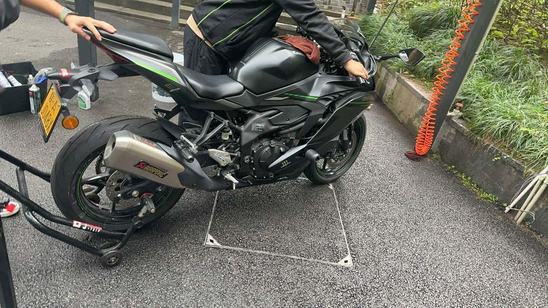 二手川崎ZX-4R