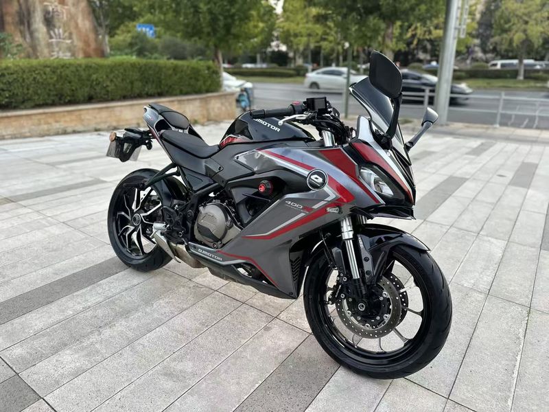 二手QJMOTOR赛400