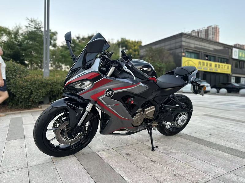 二手QJMOTOR赛400