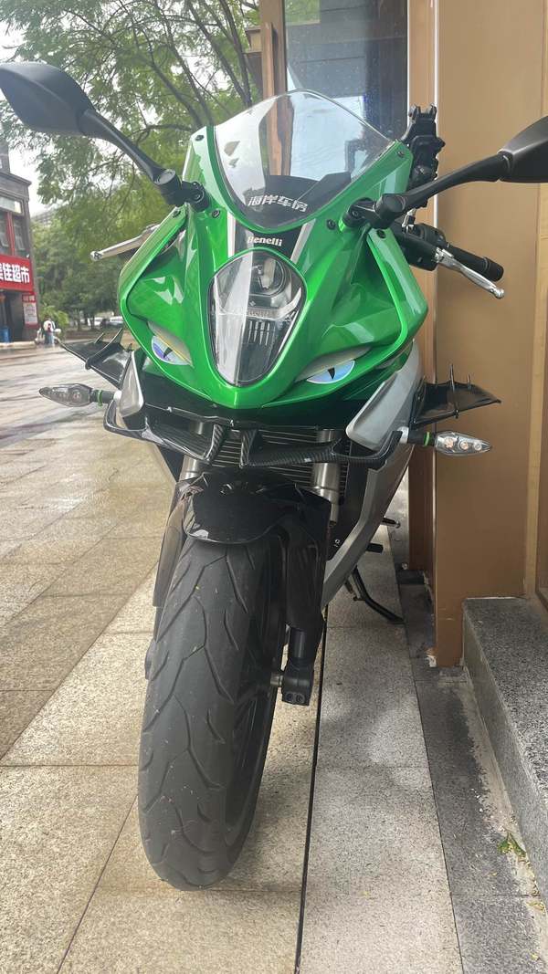 二手贝纳利龙卷风 Tornado 252R
