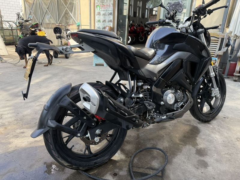 二手贝纳利小迅龙 BN150S