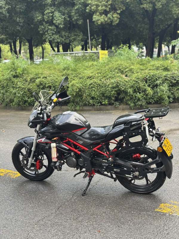 二手贝纳利红宝龙 TNT150i