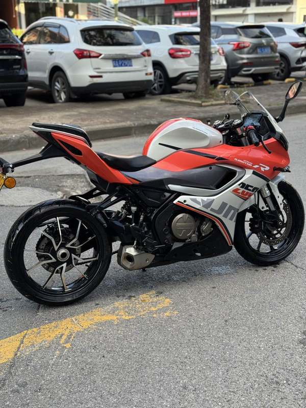 二手QJMOTOR赛250