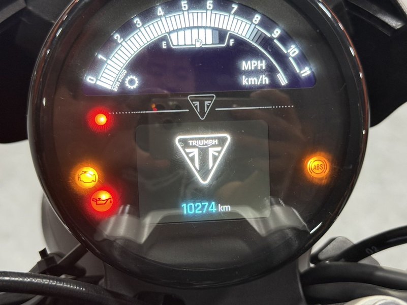 二手凯旋Trident 660