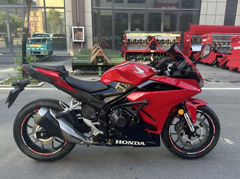 二手本田CBR400R