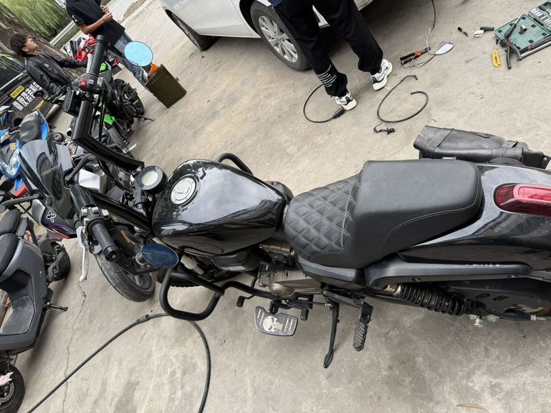 二手QJMOTOR闪300