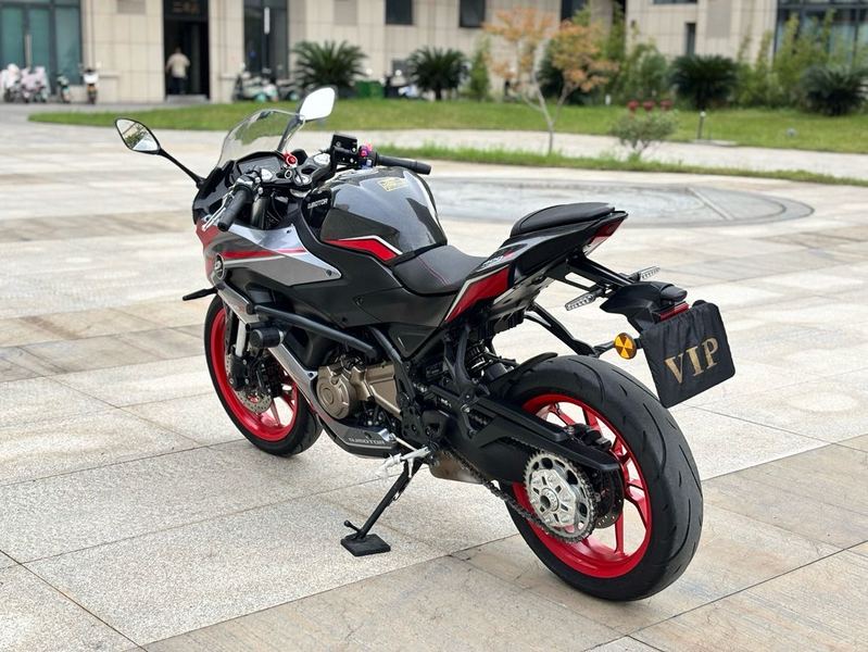 二手QJMOTOR赛400