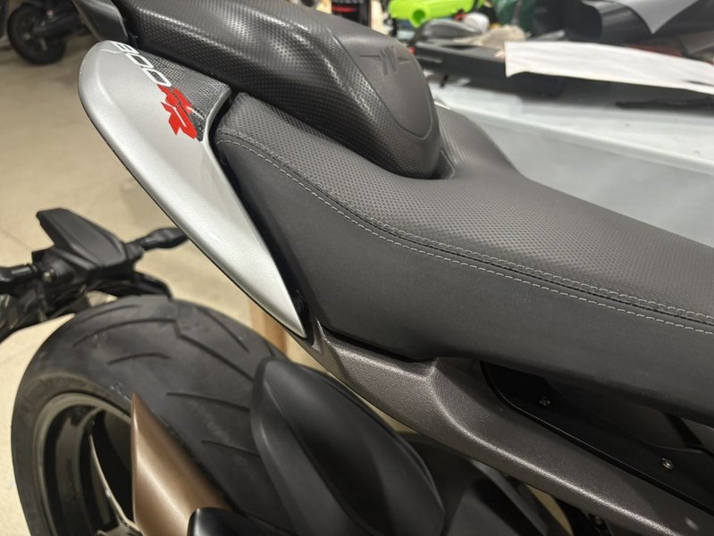 二手奥古斯塔Brutale 800