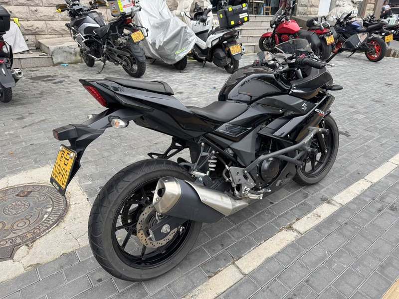 二手豪爵铃木GSX250R