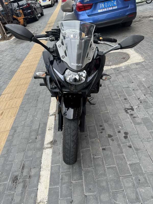 二手豪爵铃木GSX250R
