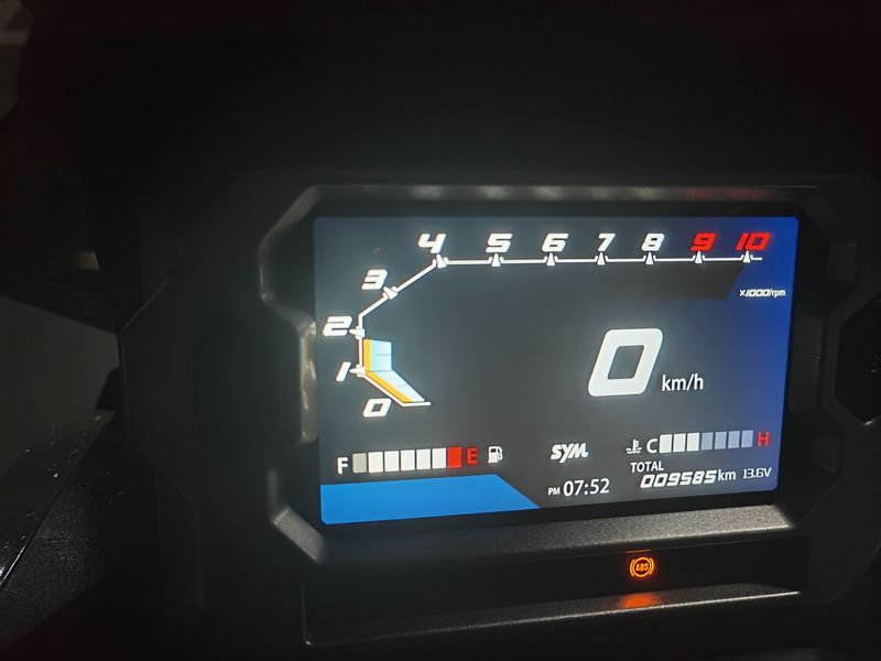 二手三阳哈士奇 Husky ADV150