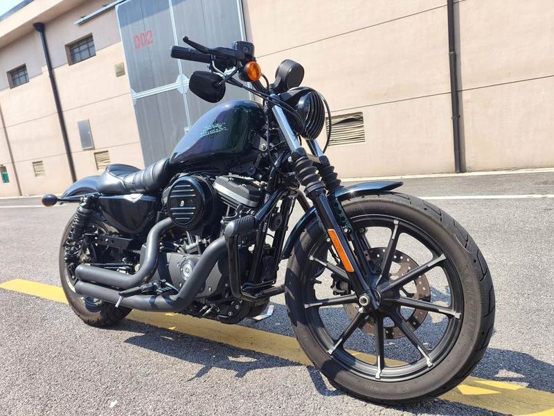 二手哈雷戴维森Iron883 硬汉