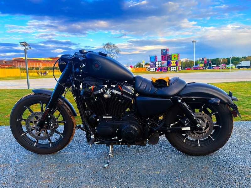 二手哈雷戴维森Iron883 硬汉