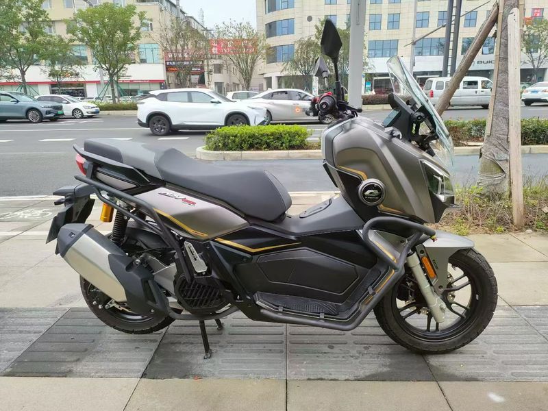 二手QJMOTOR鸿150ADV