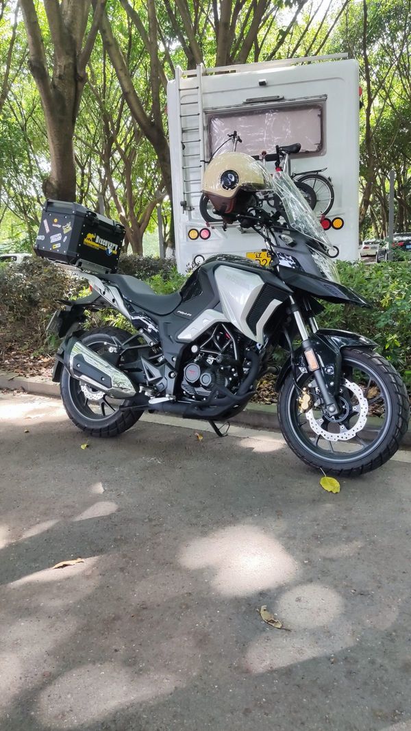 二手五羊本田猛鸷 CB190X