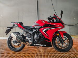 二手本田CBR400R