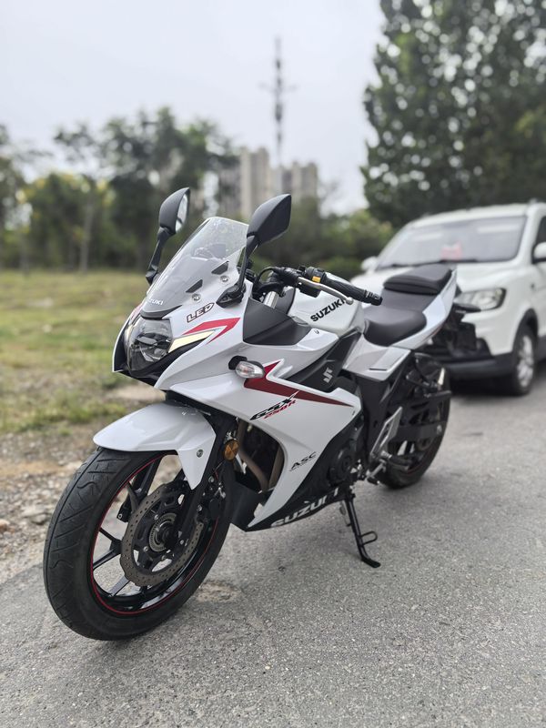二手豪爵铃木GSX250R