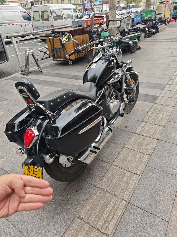 二手豪爵GZS150