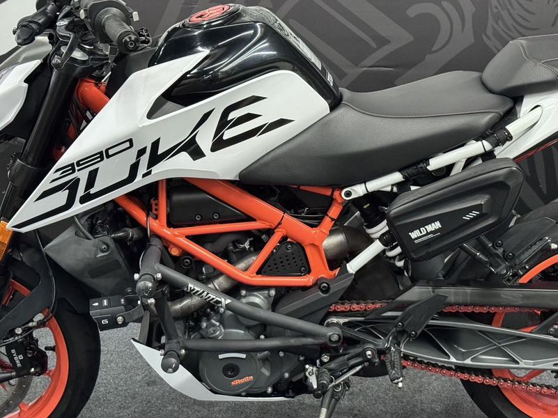 二手KTMR2R390 Duke