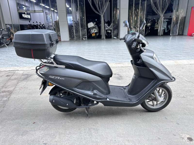 二手五羊本田SCR125