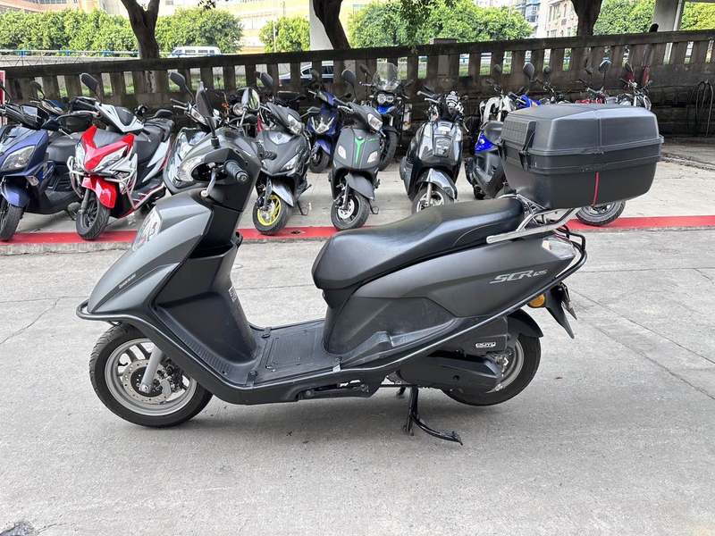 二手五羊本田SCR125