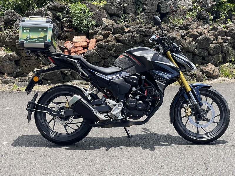 二手五羊本田CB190R 暴锋眼