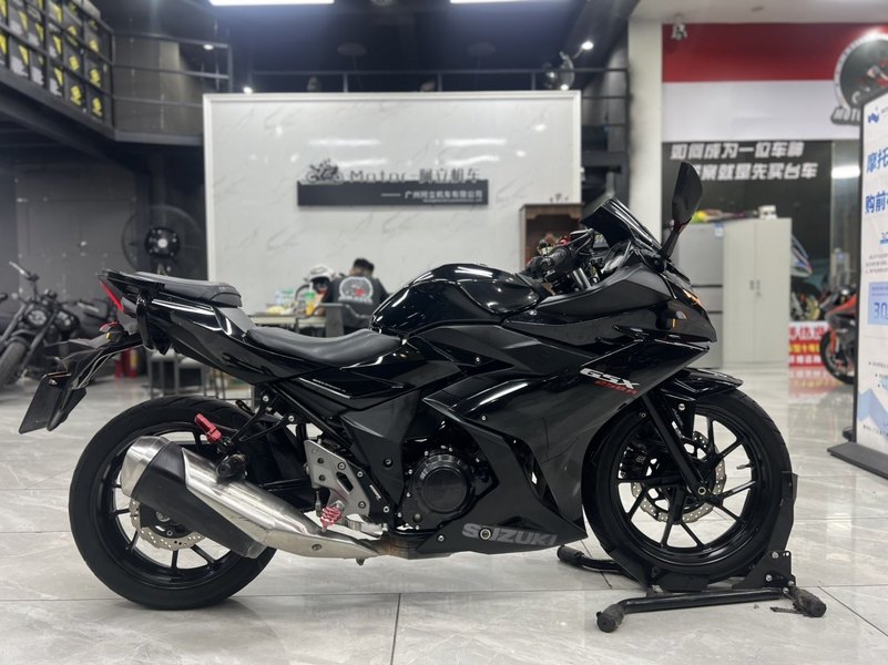 二手豪爵铃木GSX250R